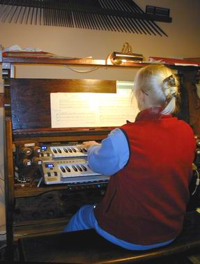 Mo at our Prog organ